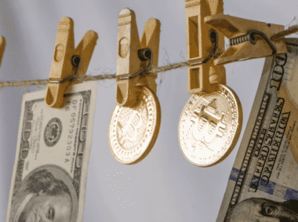 اعلام نرخ تورم در آمریکا؛ بیت کوین همچنان بالای 43،500 دلار