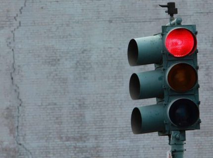 بازار خونین آخر هفته: افت بیت کوین به زیر 40 هزار دلار؛ اتریوم پایین تر از 2.800 دلار