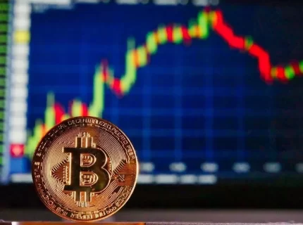 تعرفه‌های ۳۰ درصدی ترامپ بر واردات از مکزیک و اتحادیه اروپا؛ کاهش قیمت بیت کوین