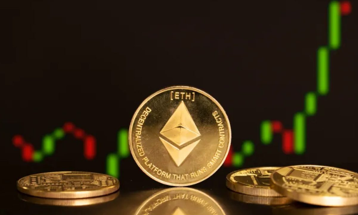تکرار الگوی قیمتی ۲۰۲۱ اتریوم؛ هدف صعودی ۱۰,۰۰۰ دلار تا سال ۲۰۲۶