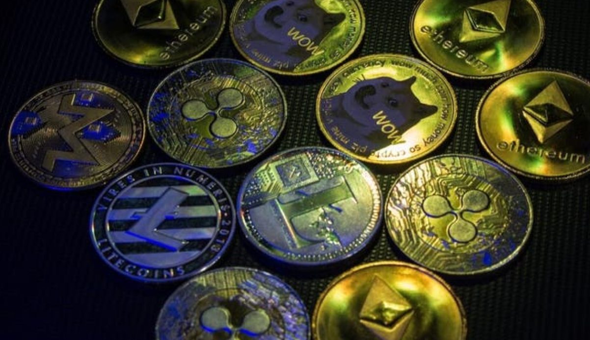 قیمت آلت‌کوین‌ها معمولا پیش از آلت‌سیزن کاهش می‌یابد؛ آیا تاریخ تکرار می‌شود؟