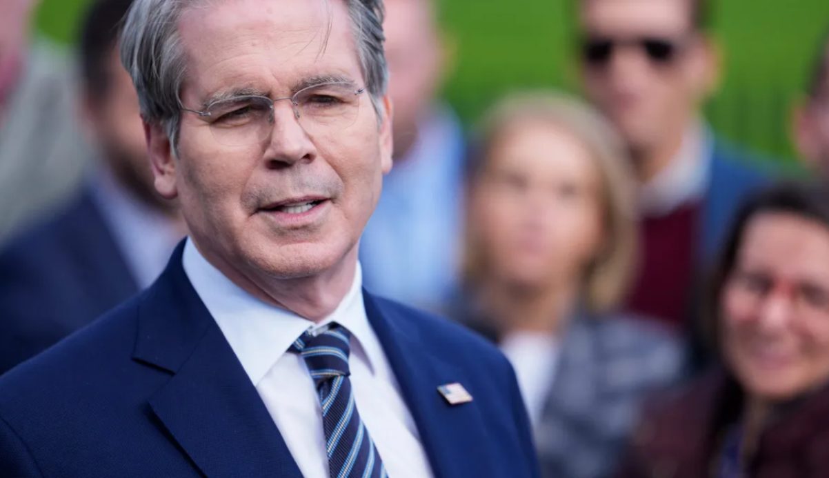 وزیر خزانه‌داری آمریکا: بر سر چارچوب کلی توافق تجاری با چین به تفاهم رسیده‌ایم