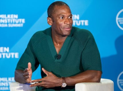 آرتور هیز نسبت به توانگری مالی تتر هشدار داد