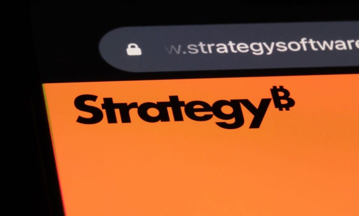 شرکت استراتژی برای عرضه سهام به یورو آماده می‌شود؛ هدف: خرید بیت‌کوین بیشتر