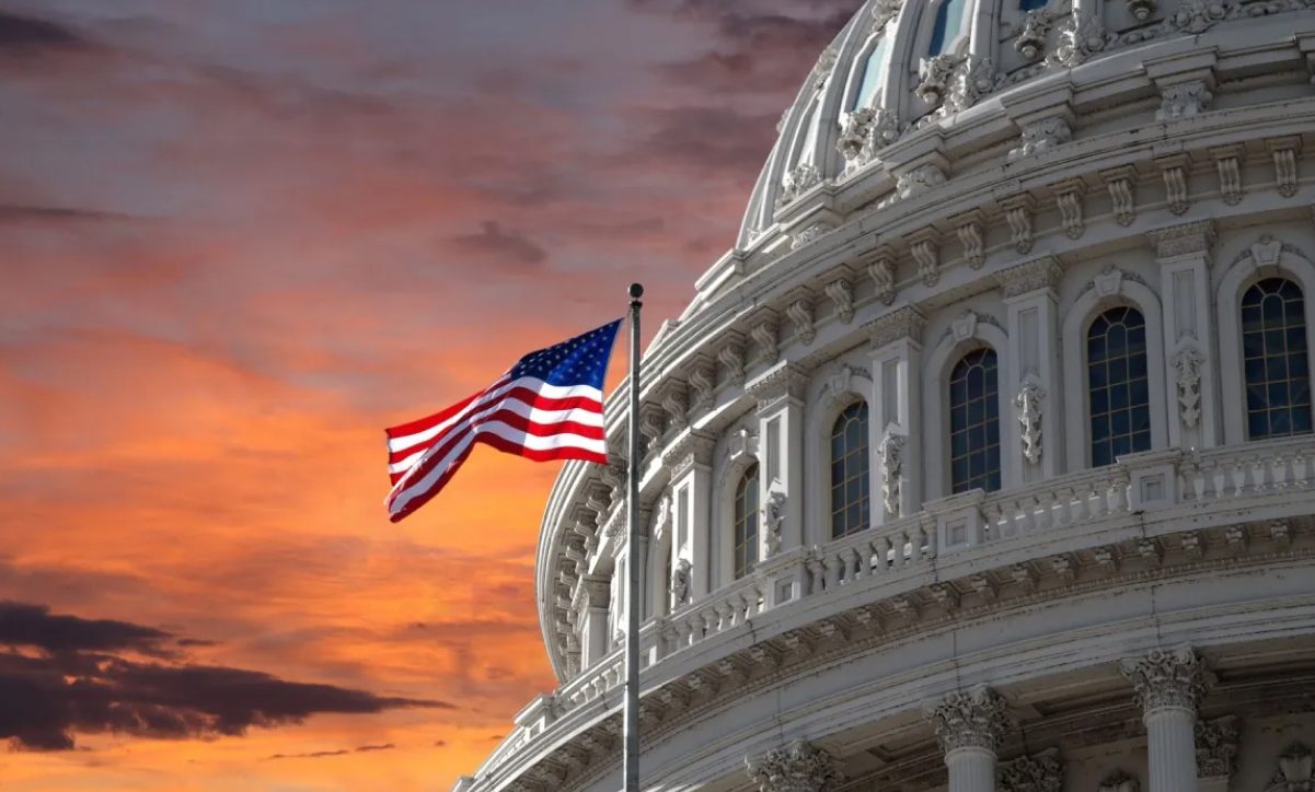سنای آمریکا برای پایان تعطیلی دولت رأی‌گیری می‌کند؛ لایحه قانون‌گذاری رمزارزها همچنان در بلاتکلیفی