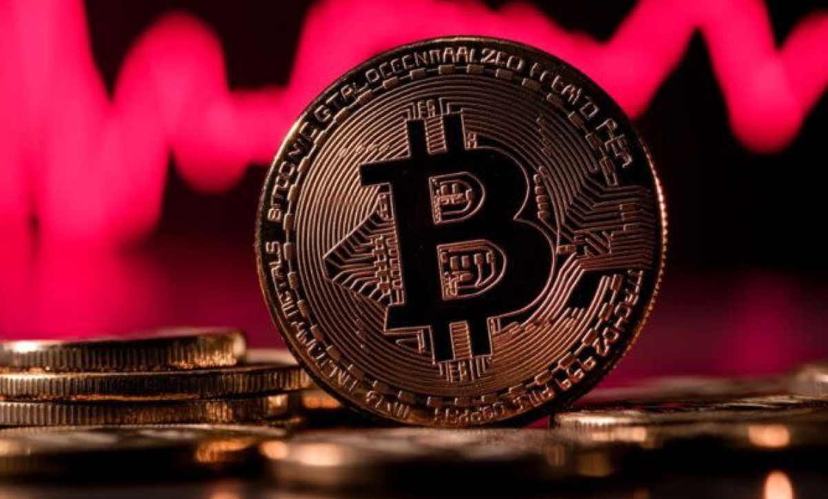 ریزش ۵ درصدی بیت‌کوین در روز یک‌شنبه؛ لیکویید بیش از ۵۳۹ میلیون دلار