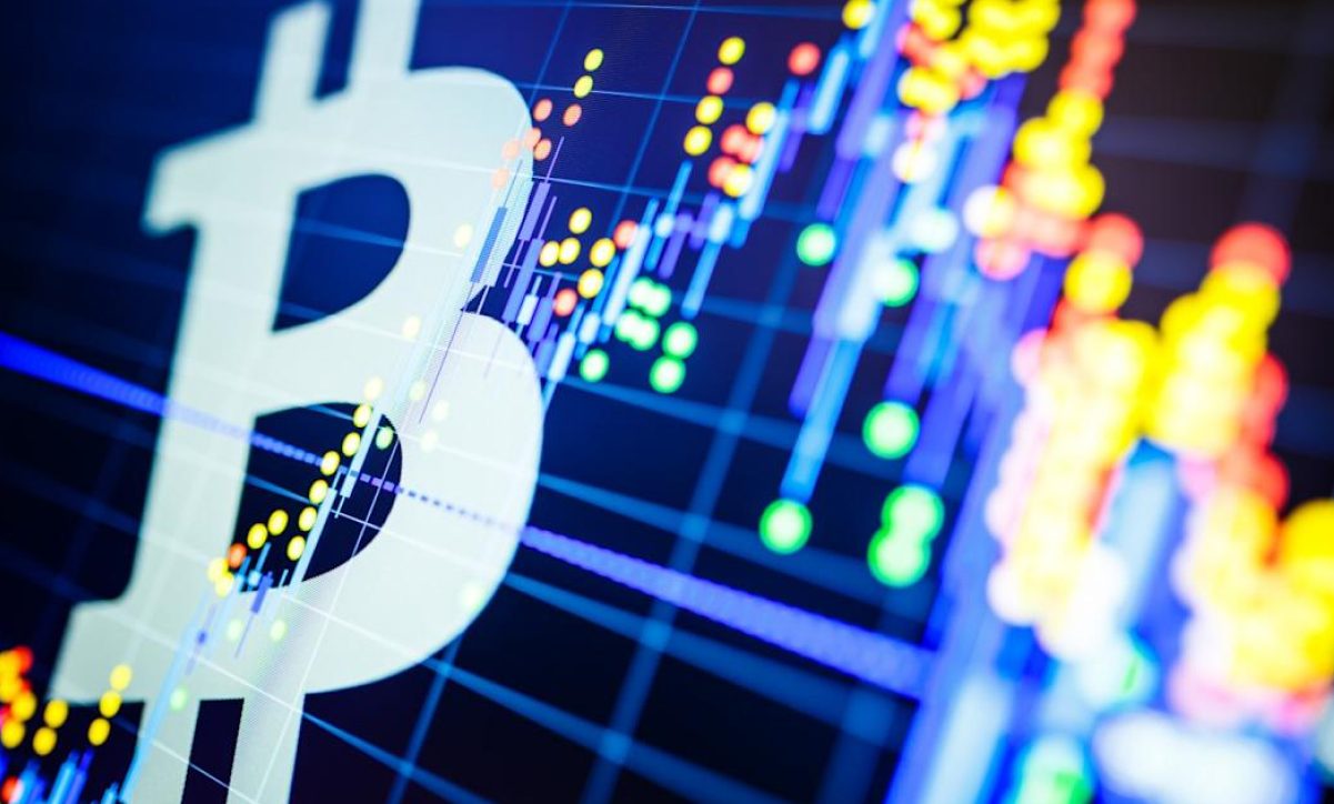 ریزش بیت‌کوین در پی نگرانی از افزایش نرخ بهره ژاپن؛ هدف بعدی ۶۷ هزار دلار؟