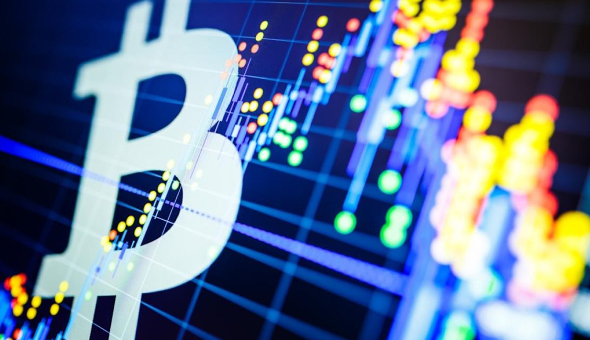 ریزش بیت‌کوین در پی نگرانی از افزایش نرخ بهره ژاپن؛ هدف بعدی ۶۷ هزار دلار؟