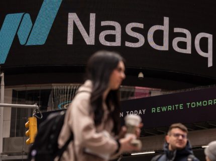 استراتژی با وجود تغییرات بزرگ نزدک 100، جایگاه خود را در این شاخص حفظ کرد