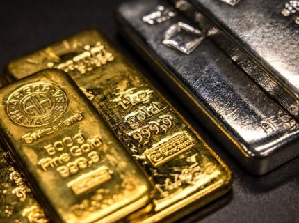 رکوردشکنی طلا با عبور از ۵ هزار دلار؛ واگرایی عمیق‌تر با بیت‌کوین