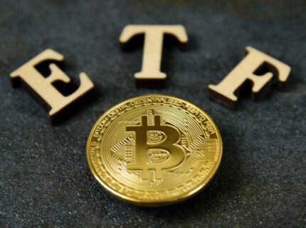 ورود ۲۵۸ میلیون دلار به ETFهای بیت‌کوین؛ فروش ۲۵ هزار BTC توسط نهادها