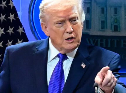 ترامپ تعرفه جهانی را به ۱۵٪ افزایش داد؛آرامش غیرمنتظره در بازار کریپتو