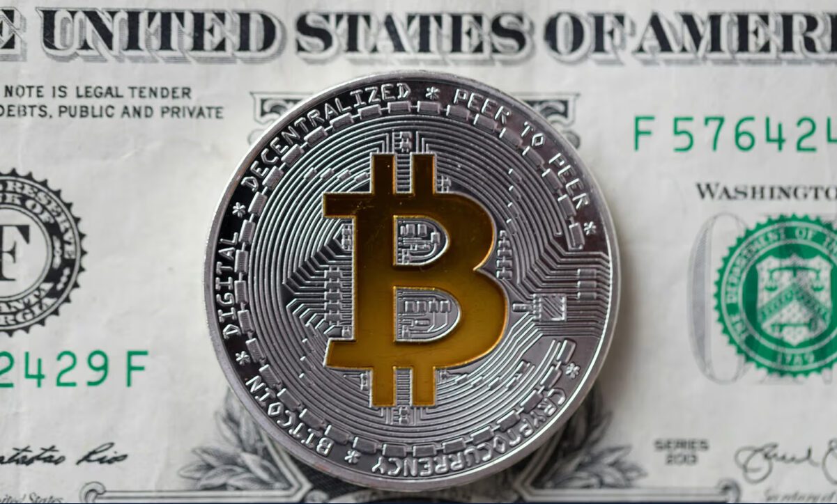 قیمت بیت‌کوین به ۷۸ هزار دلار می‌رسد؟ احتمال شکست مقاومت از نگاه معامله‌گران