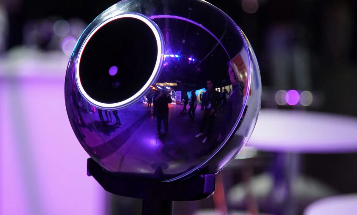 ریزش ۱۳ درصدی ورلدکوین؛ گسترش فناوری اسکن چشم در Zoom و DocuSign