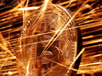 جهش بیت کوین تا نزدیکی ۸۱ هزار دلار؛ ورود سرمایهگذاران نهادی شدت گرفت