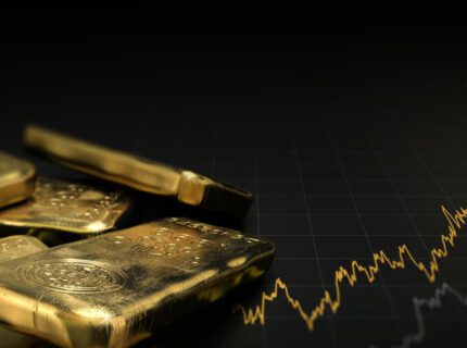 سود ۲.۲ میلیارد دلاری نیومانت با وجود افت قیمت طلا؛ راز سودآوری غول استخراج طلا چیست؟