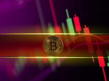 بیت کوین پس از نوسانات شدید در سطح ۷۷ هزار دلار آرام گرفت