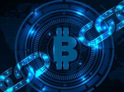 ۸۰ درصد از الگوی پرچم صعودی بیت کوین تکمیل شد؛ ۸۲ هزار دلار زیر ذرهبین