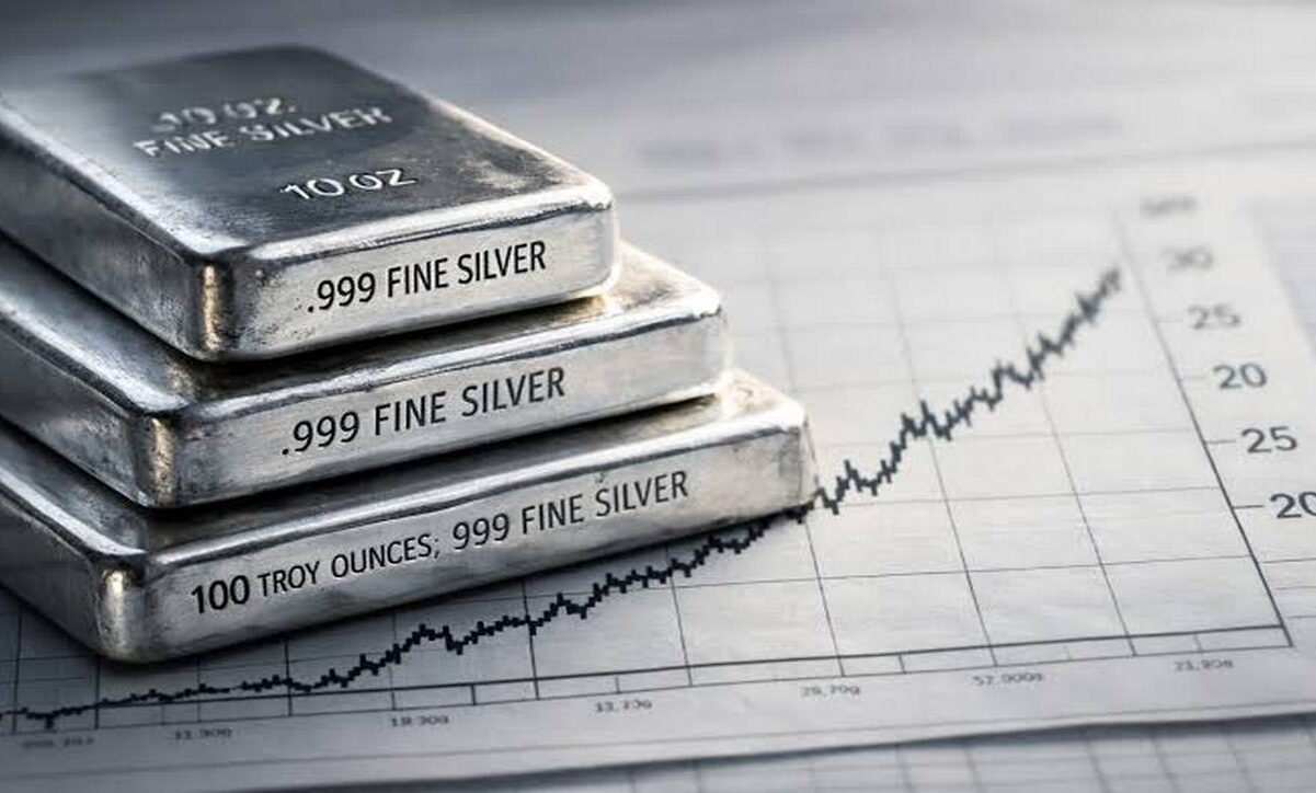 کاهش قیمت نقره به کف سال ۲۰۲۶؛ ریزش بیشتری در راه است؟