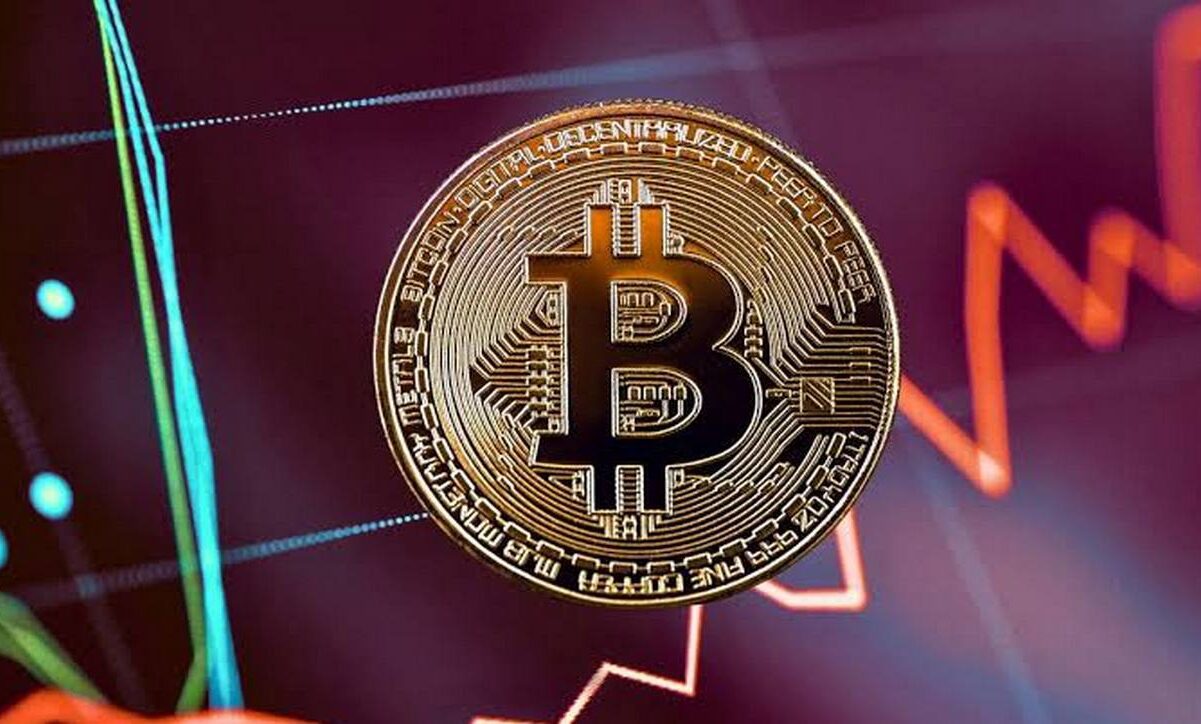 بیت کوین در تلاش برای حفظ سطح ۸۰ هزار دلار؛ ریزش سنگین آلت‌کوین‌ها